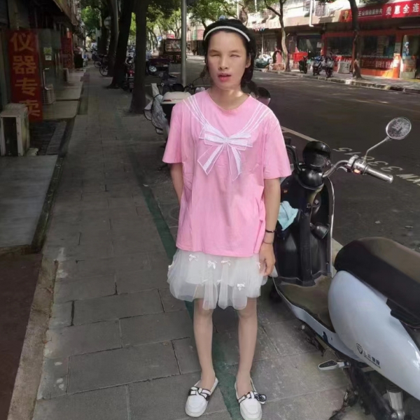 上海26岁单身美女真诚找对象-海东相亲网