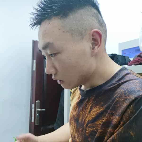 四川28岁单身帅哥真诚找对象-海东征婚相亲网