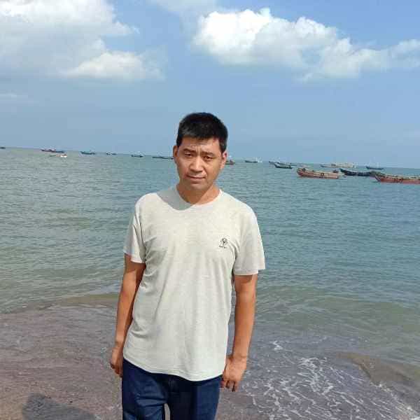 44岁岁辽宁单身帅哥 - 海东吉缘网