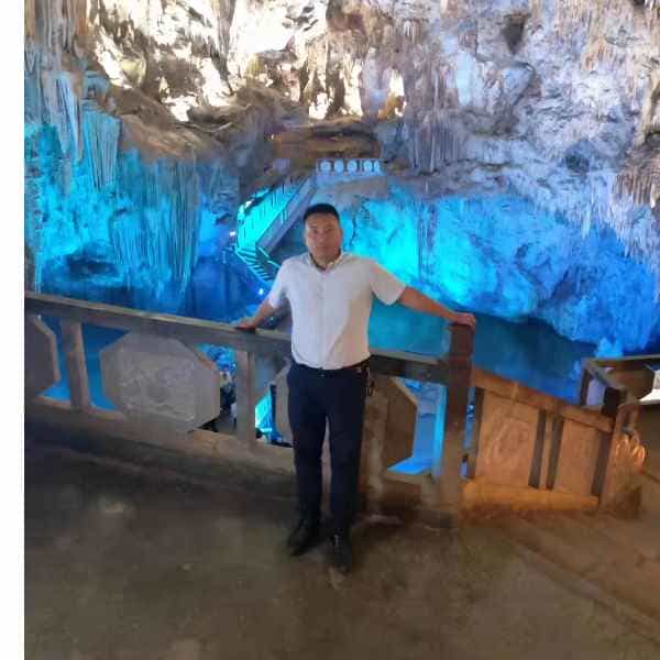 35岁岁云南单身帅哥 - 海东吉缘网